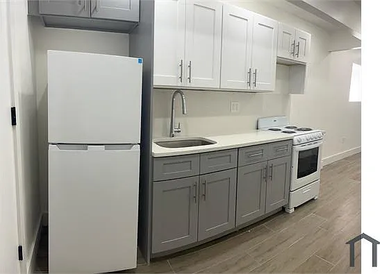 1902 Marmion Ave #4A — Photo 2