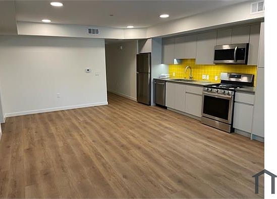 2nd image of 6363 Tyrone Ave #403