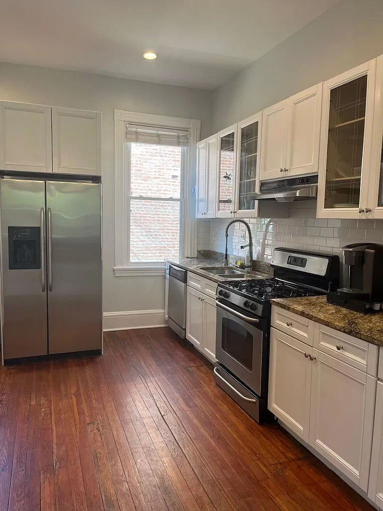 722 G St NE — Photo 4