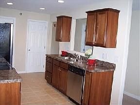 3rd image of 857 Malabu Dr APT 6002