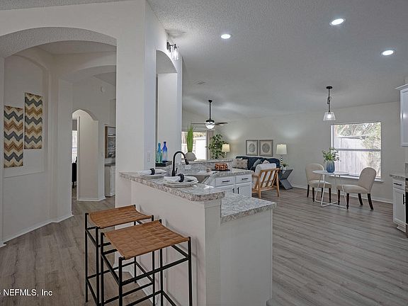 3rd image of 10257 WOOD DOVE Way