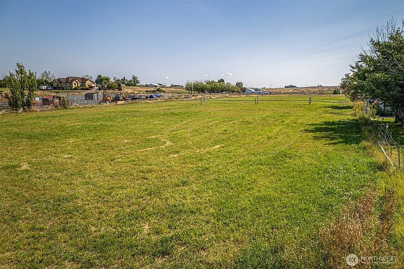 4th image of 0 Dodson Road N