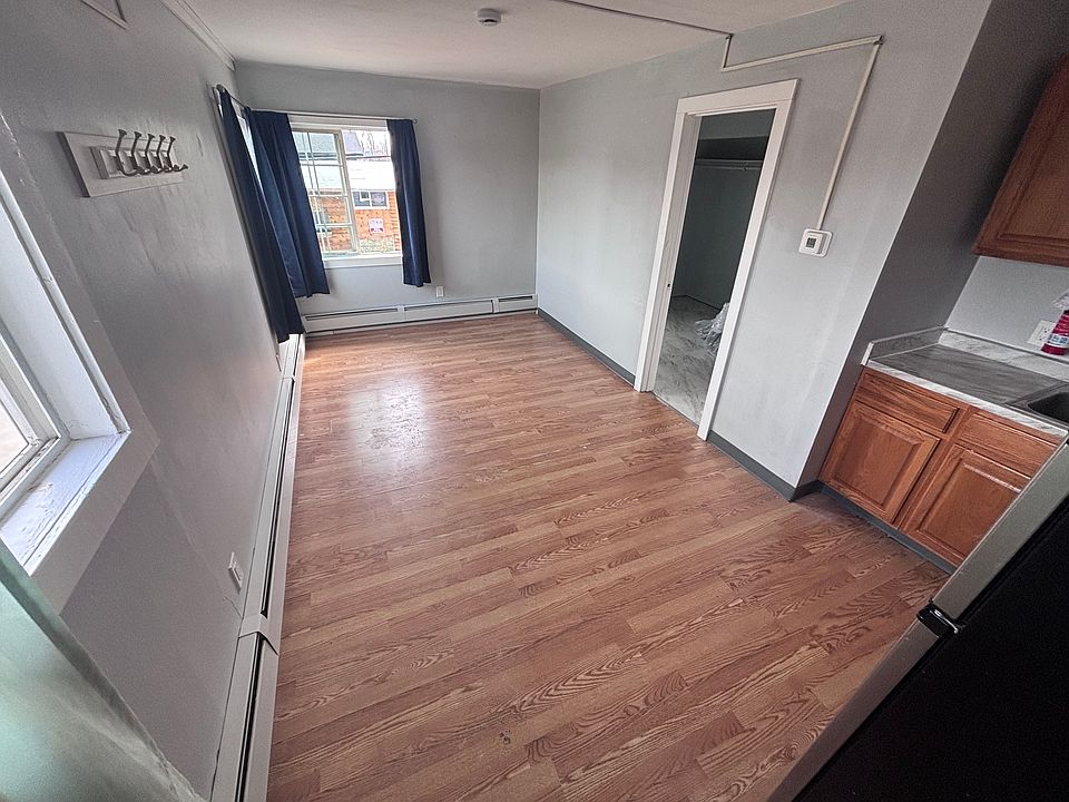 1st image of 4321 Thompson Ave #6