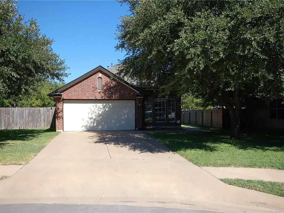 1202 Pathfinder Way