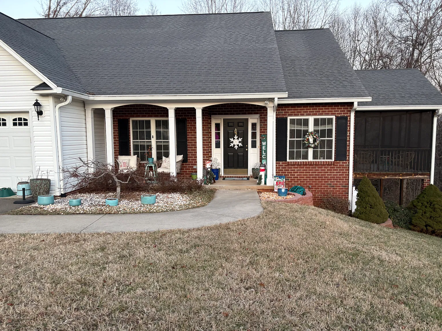 5 bed, 3086 sqft, $3,000 — Photo 1