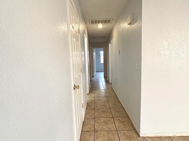 34 Barbados Ct — Photo 8