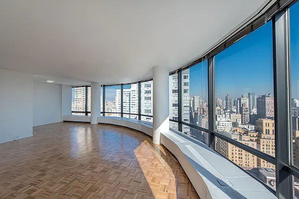 Rented by Solow Realty | media 3