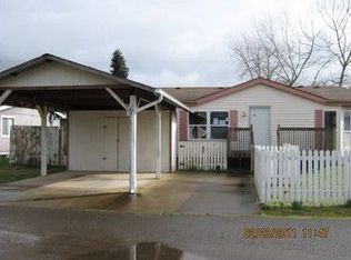 348 E Elmore St, Lebanon, OR 97355