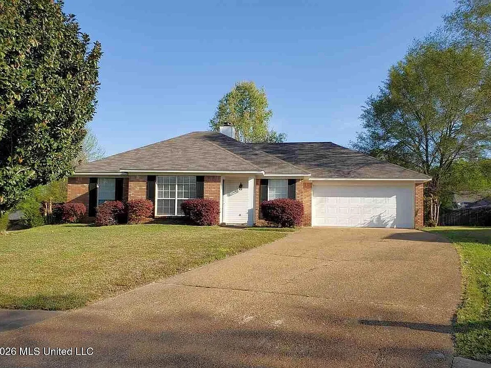 208 Foxwood Cv