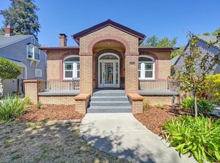 3933 T St, Sacramento, CA