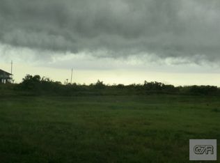 4234 Butterfly Ln, Pt Bolivar, TX 77650