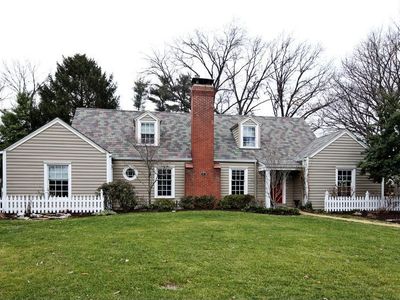 55 Loren Woods Dr, Saint Louis, MO, 63124