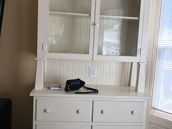2nd image of 2801 D St APT 4