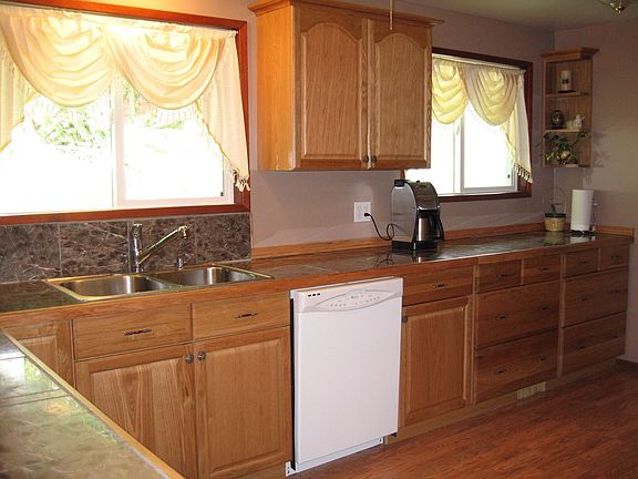 3rd image of 6282 SE Steen Ct