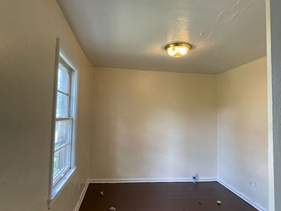 3rd image of 2745 Lapey St #7