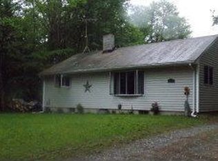 140 Sherwood Dr, Becket, MA 01223