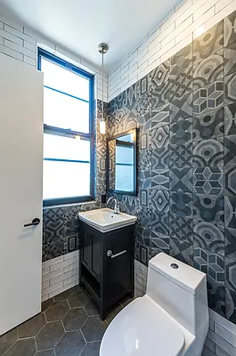 Rented by Nooklyn NYC LLC | media 32