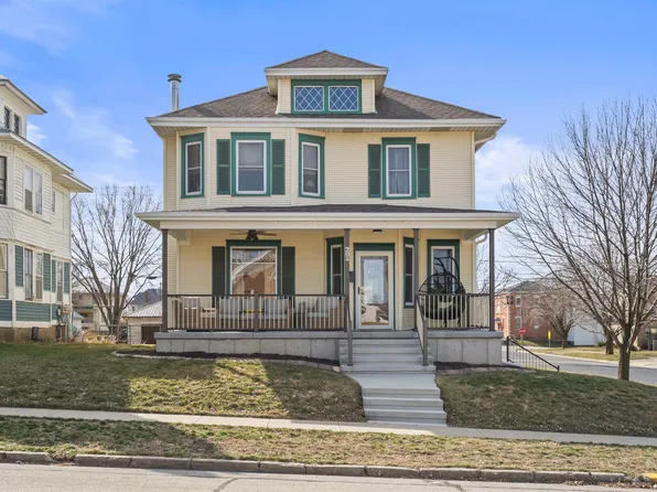 201 2nd Ave SE, Dyersville, IA 52040