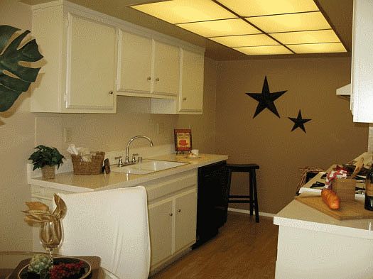 3rd image of 861 Glencliff St APT 93