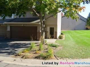 2334 Hillwood Dr E, Maplewood, MN 55119