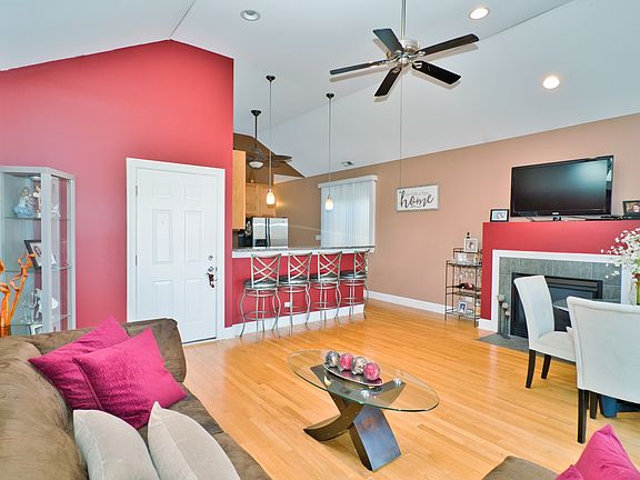 4th image of 3440 N Harlem Ave #3