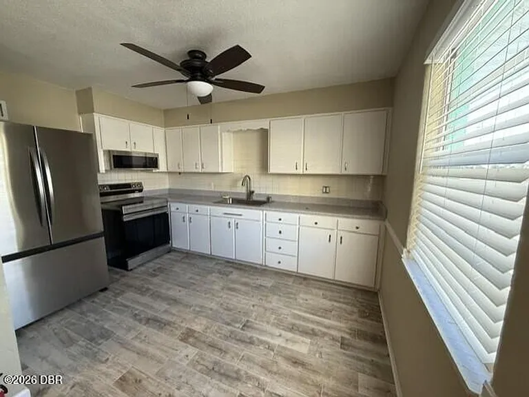 3824 S Atlantic Ave — Photo 3