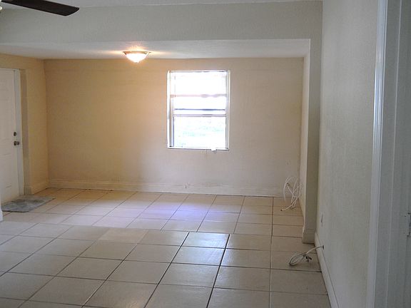 4th image of 10103 NW 6th Ave