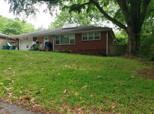 931 Sherwood Cir, Forest Park, GA 30297