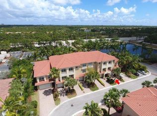 4702 Artesa Way E, Palm Beach Gardens, FL 33418