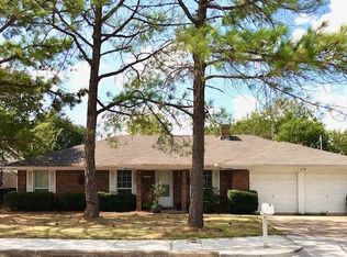 1408 Barron Ln, Fort Worth, TX 76112