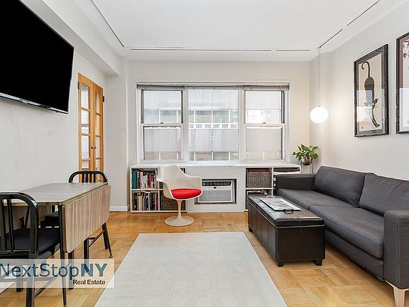 4th image of 310 E 49th St APT 8J