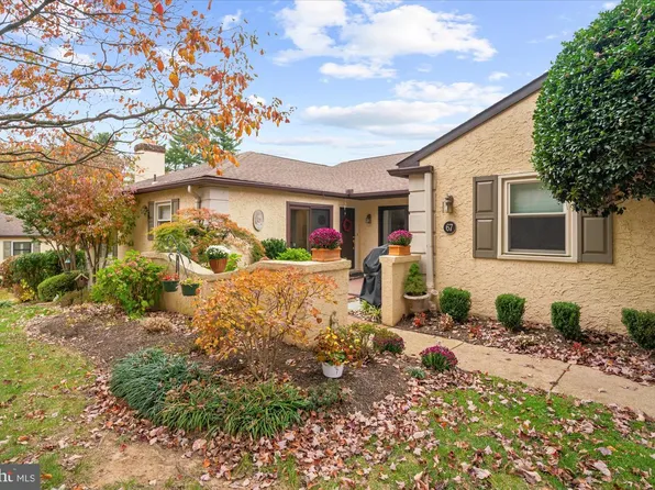 67 Parkridge Dr #67, Bryn Mawr, PA 19010