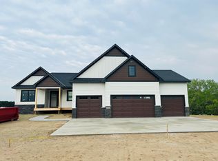 1305 65th Ave, Princeton, MN 55371