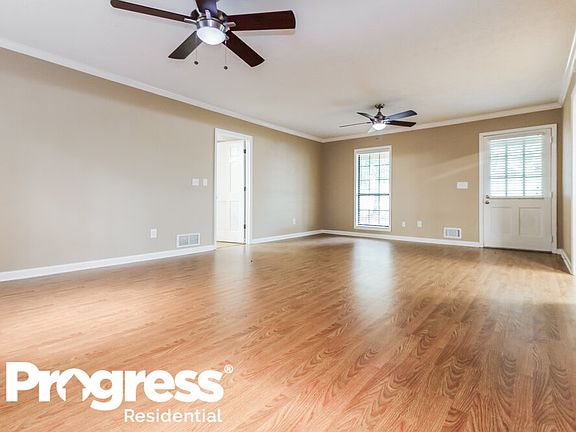 5th image of 600 Sherry Ln