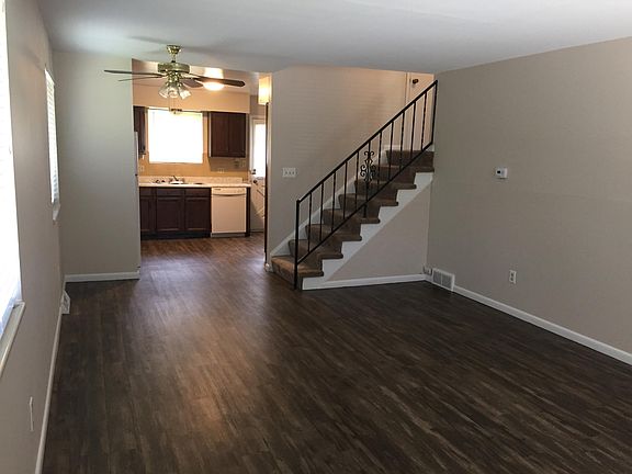 Living, dining, kitchen. Steps up to bdrms/bath.