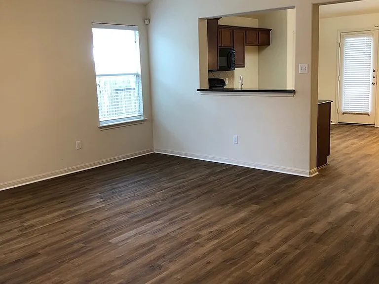 13316 Pine Needle St — Photo 4