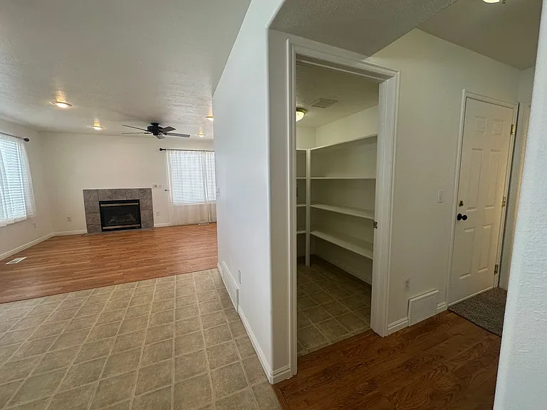 2511 Goodnight Dr — Photo 29