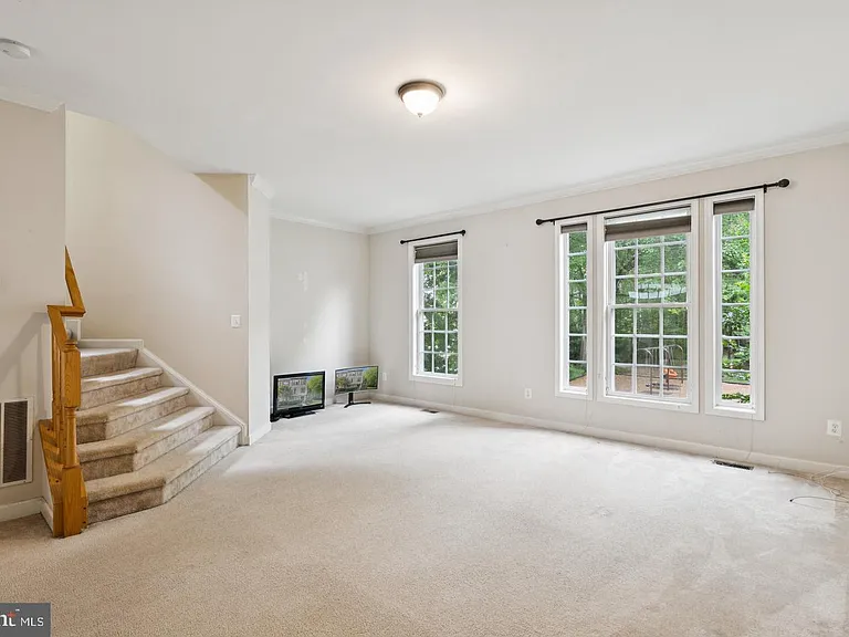 4322 Thomas Brigade Ln — Photo 4
