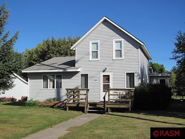 1st image of 443 1st St SE