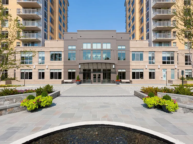 Harrison at Reston Town Center — Photo 16