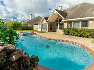 5423 Eagle Trace Ct, Sugar Land, TX 77479