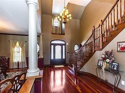 4th image of 15 Wesley Ct