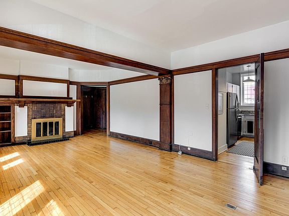 2nd image of 1368 E 57th St #1