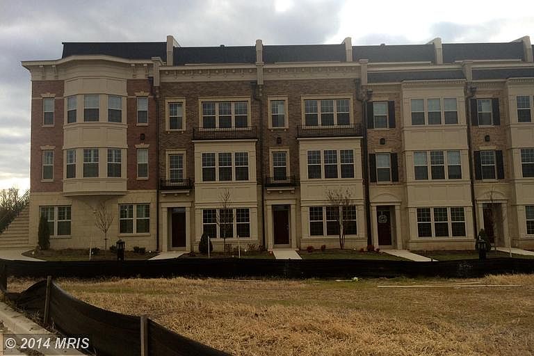 1st image of 722 River Mist Dr