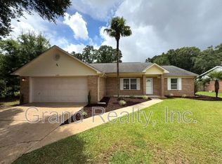 4429 Amberwood Cir, Pace, FL 32571