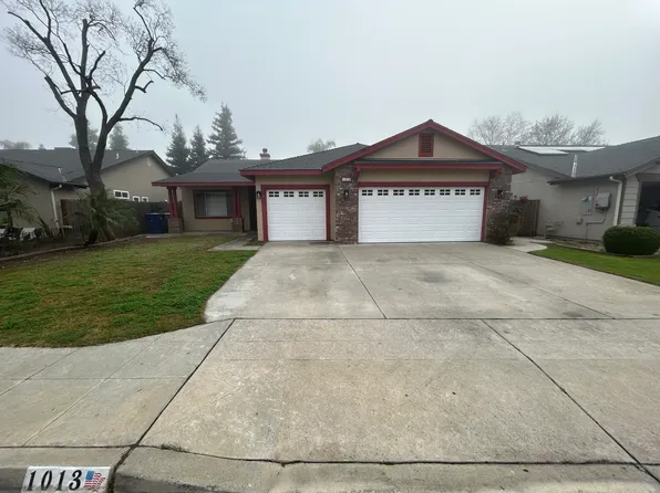 1013 N Ash Ave, Clovis, CA 93611