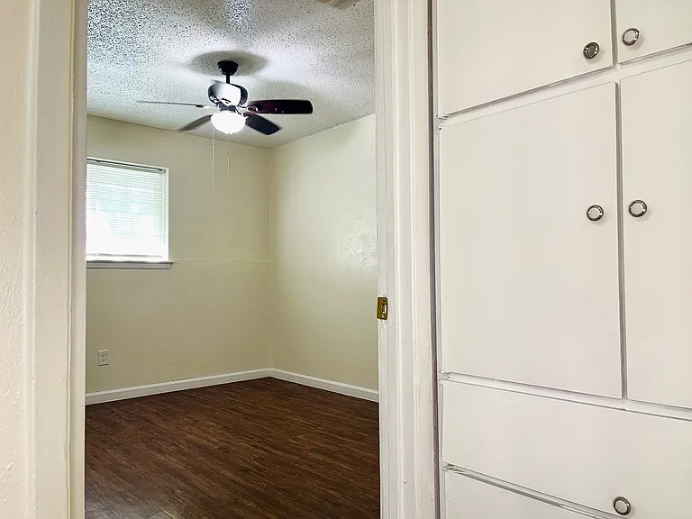 3400 Pleasant Valley Ln #3400 — Photo 24