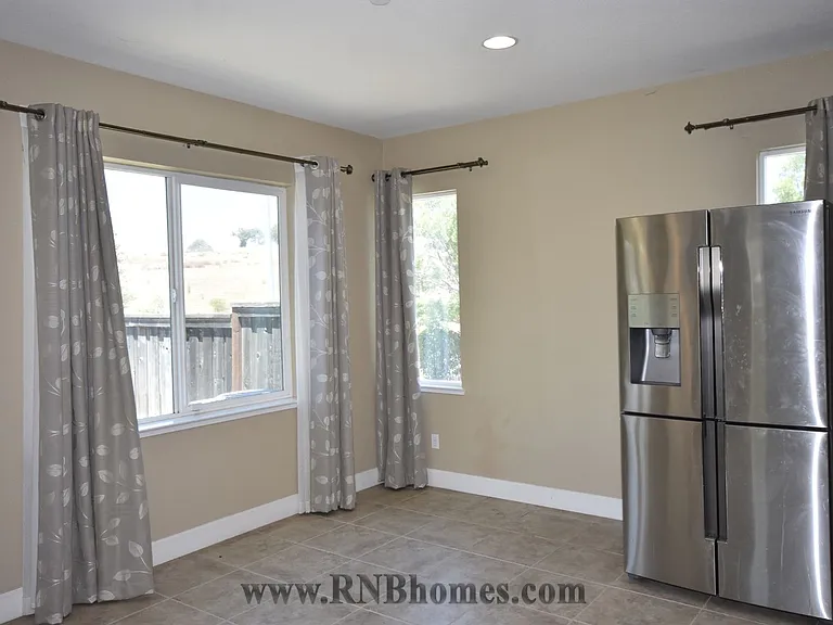 1416 Bicker Cir — Photo 4