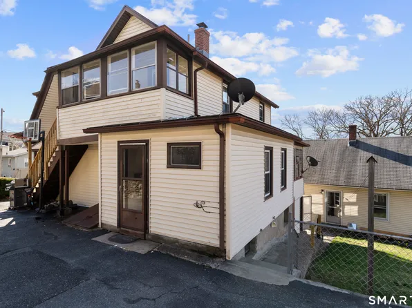 48 Anderson St #2, Naugatuck, CT 06770