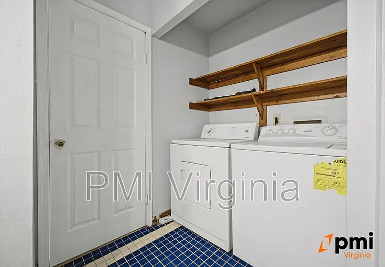 1701 Darrow St — Photo 24